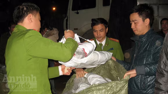 Tạm giữ trên 1.000 đôi giầy Adidas và Nike nhập lậu ảnh 8 Tạm giữ trên 1.000 đôi giầy Adidas và Nike nhập lậu ảnh 8