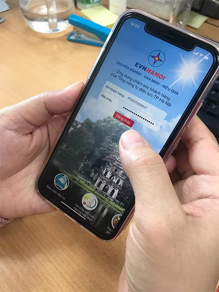 Ứng dụng chăm sóc khách hàng (EVNHANOI CSKH) trên thiết bị di động Ứng dụng chăm sóc khách hàng (EVNHANOI CSKH) trên thiết bị di động