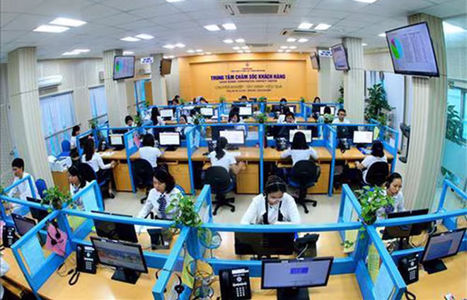 Trung tâm chăm sóc khách hàng EVNHANOI hỗ trợ khách hàng 24/7 Trung tâm chăm sóc khách hàng EVNHANOI hỗ trợ khách hàng 24/7