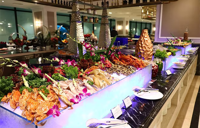 Tiệc buffet BBQ hải sản với menu cao cấp được ưu đãi 25% riêng trong dịp này Tiệc buffet BBQ hải sản với menu cao cấp được ưu đãi 25% riêng trong dịp này