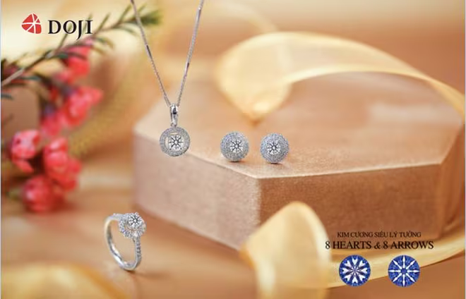 Trang sức kim cương siêu lý tưởng 8 Hearts & 8 Arrows của DOJI là mảnh ghép hoàn hảo cho phụ nữ luôn trọn vẹn Trang sức kim cương siêu lý tưởng 8 Hearts & 8 Arrows của DOJI là mảnh ghép hoàn hảo cho phụ nữ luôn trọn vẹn