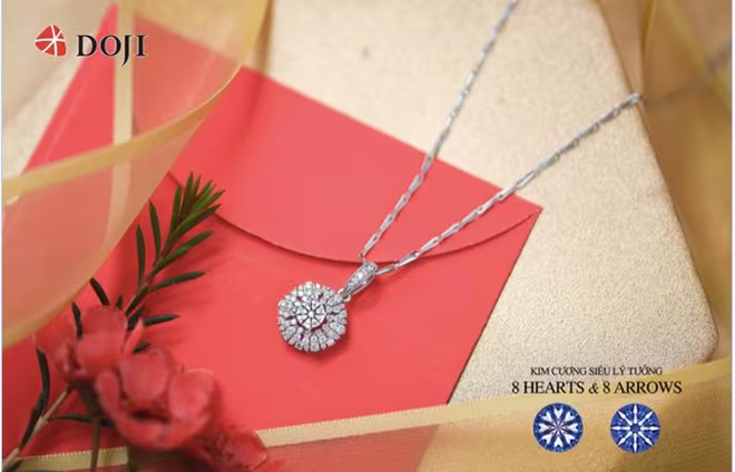 Sở hữu món trang sức kim cương siêu lý tưởng, phái đẹp sẽ kiêu hãnh và tự tin trở thành phiên bản hoàn hảo nhất của chính mình. Sở hữu món trang sức kim cương siêu lý tưởng, phái đẹp sẽ kiêu hãnh và tự tin trở thành phiên bản hoàn hảo nhất của chính mình.