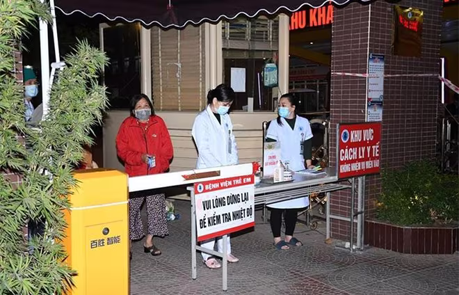 TP. Hải Phòng dự kiến mua vaccine phòng dịch COVID-19 cho hơn 2 triệu công dân thành phố. Ảnh Minh Hảo TP. Hải Phòng dự kiến mua vaccine phòng dịch COVID-19 cho hơn 2 triệu công dân thành phố. Ảnh Minh Hảo