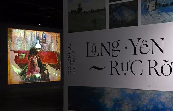 Tác phẩm “Người phụ nữ với đèn” (1909) được trình chiếu tại triển lãm “Lặng yên rực rỡ” Tác phẩm “Người phụ nữ với đèn” (1909) được trình chiếu tại triển lãm “Lặng yên rực rỡ”