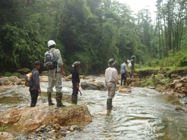 Đoàn kỹ sư Sun Group đi khảo sát Fansipan năm 2013 Đoàn kỹ sư Sun Group đi khảo sát Fansipan năm 2013