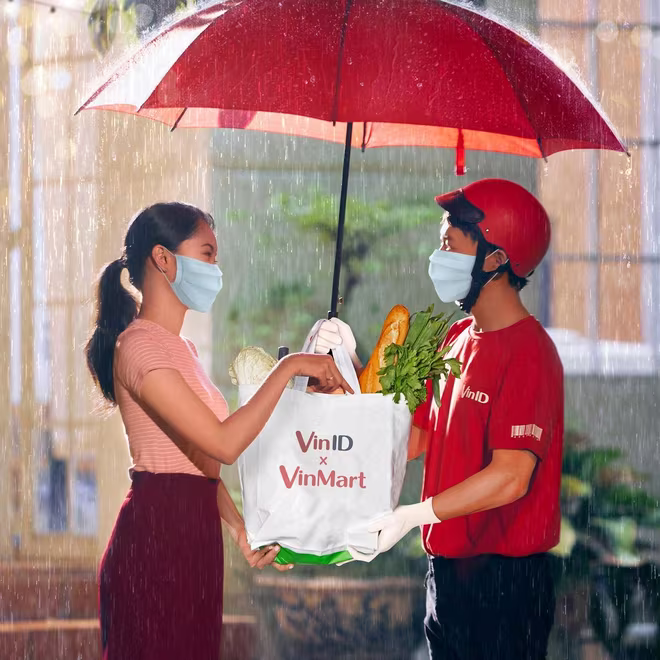 Khách hàng có thể mua sắm thuận tiện, an toàn qua VinID trong thời gian dịch bệnh. Khách hàng có thể mua sắm thuận tiện, an toàn qua VinID trong thời gian dịch bệnh.