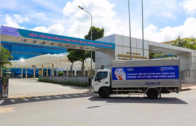 Các chuyến xe trong chiến dịch “Bạn khỏe mạnh, Việt Nam khỏe mạnh” đã bắt đầu hành trình mang theo sản phẩm, quà tặng đến các bác sĩ tuyến đầu Các chuyến xe trong chiến dịch “Bạn khỏe mạnh, Việt Nam khỏe mạnh” đã bắt đầu hành trình mang theo sản phẩm, quà tặng đến các bác sĩ tuyến đầu