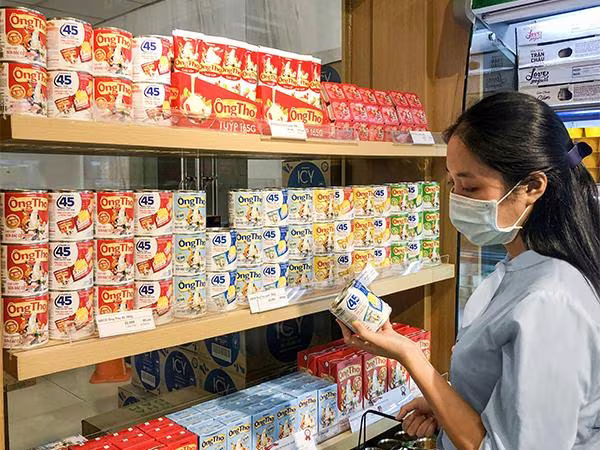 “Uống sữa Ông Thọ, trúng vàng” mang đến nhiều cơ hội trúng thưởng hấp dẫn cho người tiêu dùng Việt “Uống sữa Ông Thọ, trúng vàng” mang đến nhiều cơ hội trúng thưởng hấp dẫn cho người tiêu dùng Việt