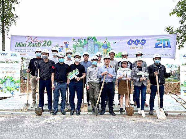 Chiến dịch 'Những màu xanh 20' phủ màu cây mới tới FLC Premier Parc, Hà Nội. Chiến dịch 'Những màu xanh 20' phủ màu cây mới tới FLC Premier Parc, Hà Nội.