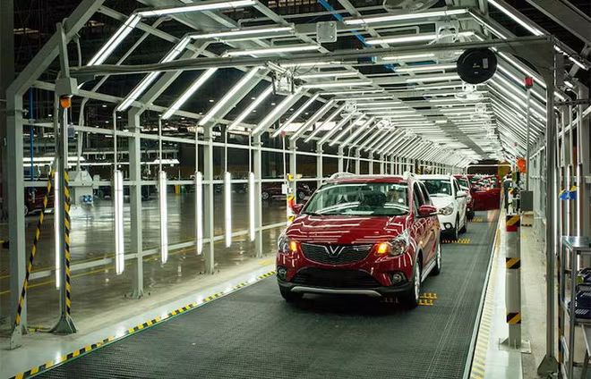 Trong bộ 3 xe VinFast, VinFast Fadil ghi dấu ấn lịch sử khi mẫu xe của Việt Nam dẫn đầu giữ vững vị thế xe ăn khách nhất thị trường ô tô tính lũy kế 10 tháng đầu năm Trong bộ 3 xe VinFast, VinFast Fadil ghi dấu ấn lịch sử khi mẫu xe của Việt Nam dẫn đầu giữ vững vị thế xe ăn khách nhất thị trường ô tô tính lũy kế 10 tháng đầu năm