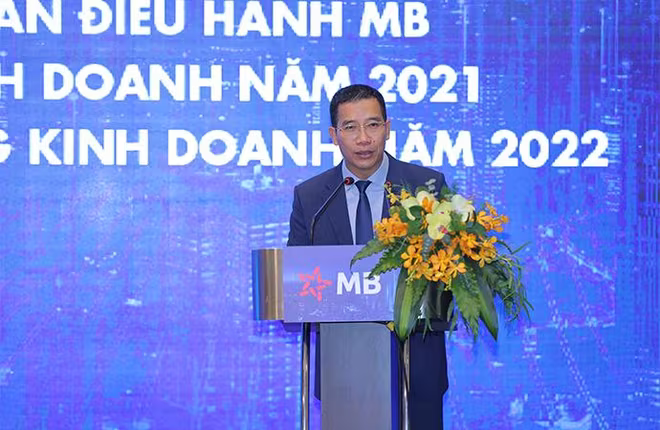 Ông Lưu Trung Thái – Tổng Giám đốc Ngân hàng TMCP Quân đội phát biểu tại Đại hội Ông Lưu Trung Thái – Tổng Giám đốc Ngân hàng TMCP Quân đội phát biểu tại Đại hội