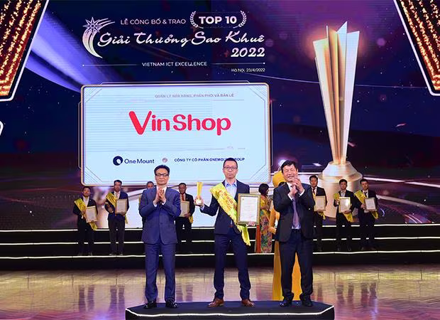 VinShop được đánh giá đang đưa công nghệ thay đổi mô hình bán lẻ truyền thống. VinShop được đánh giá đang đưa công nghệ thay đổi mô hình bán lẻ truyền thống.