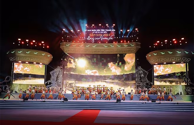 Sầm Sơn thăng hoa với những lễ hội đặc sắc Sầm Sơn thăng hoa với những lễ hội đặc sắc