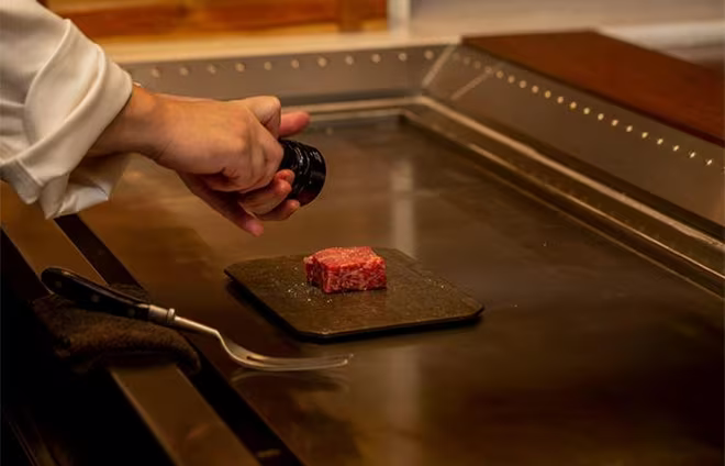 Thịt bò tại nhà hàng Koki được lựa chọn theo 3 tiêu chuẩn khắt khe