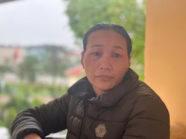 Chị Ngô Thị Hòa cũng chịu cảnh mẹ góa con côi từ sớm Chị Ngô Thị Hòa cũng chịu cảnh mẹ góa con côi từ sớm