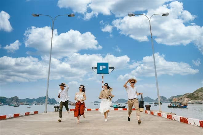 Cát Bà hứa hẹn là đích đến “hot" nhất dịp hè này Cát Bà hứa hẹn là đích đến “hot" nhất dịp hè này