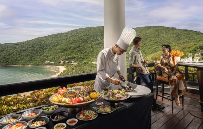 Trải nghiệm ẩm thực tinh tế với thực đơn đặc biệt chỉ có trong mùa hè này Trải nghiệm ẩm thực tinh tế với thực đơn đặc biệt chỉ có trong mùa hè này