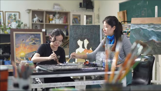 Vinsers ở Trung tâm GATE được tiếp xúc với đa dạng chất liệu Vinsers ở Trung tâm GATE được tiếp xúc với đa dạng chất liệu