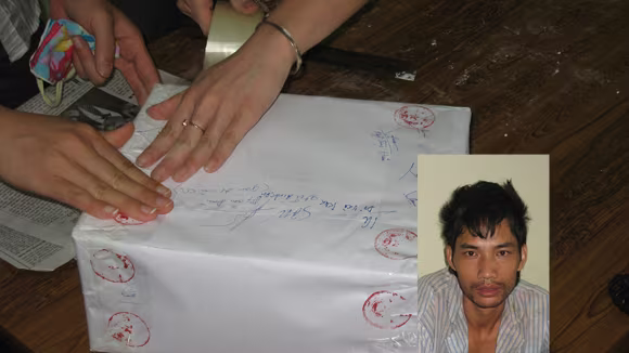 Đối tượng Vũ Đình Sơn và tang vật vụ án đang được niêm phong Đối tượng Vũ Đình Sơn và tang vật vụ án đang được niêm phong