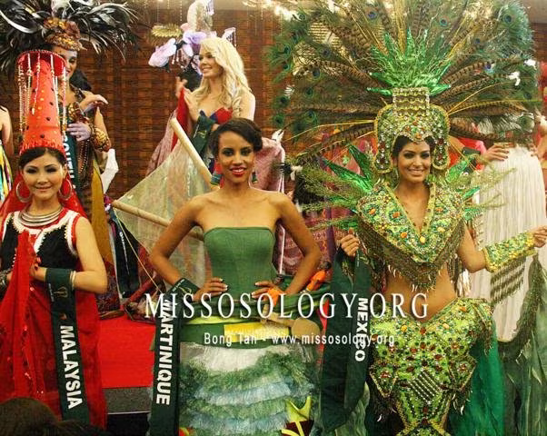 Hoa hậu Nhật Bản trong trang phục truyền thống Các người đẹp khác trong trang phục truyền thống Trang phục truyền thống của đại diện Việt Nam Hoa hậu Mexico đoạt giải trang phục dạ hội đẹp nhất Một số màn biểu diễn tài năng của các Hoa hậu