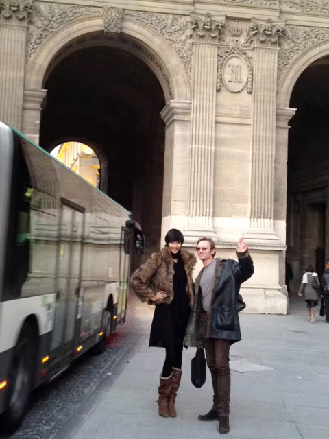 Hoàng Thùy tiếp tục khám phá Paris ảnh 3