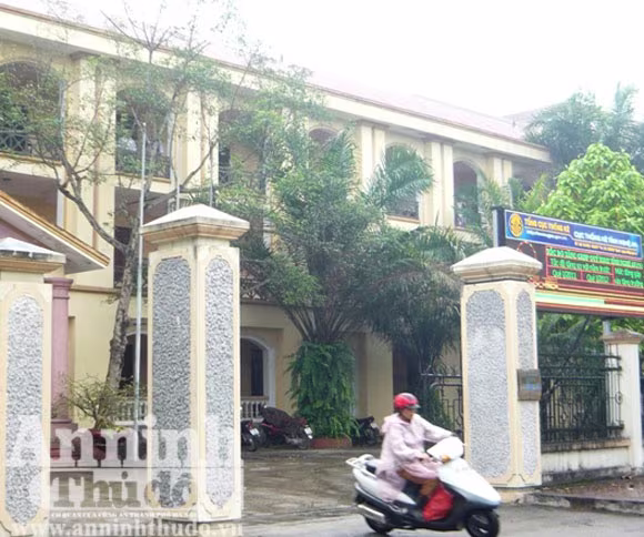 Đạo chích đột nhập cục Thống kê tỉnh Nghệ An, lấy hết tiền và vàng ảnh 1 Đạo chích đột nhập cục Thống kê tỉnh Nghệ An, lấy hết tiền và vàng ảnh 1