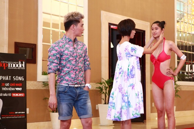 Giám khảo Top model "nhí nhảnh" trong đồng phục hoa ảnh 6 Giám khảo Top model "nhí nhảnh" trong đồng phục hoa ảnh 6