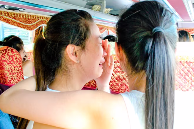 Bị Xuân Lan "lừa", thí sinh Top Model khóc nức nở ảnh 5