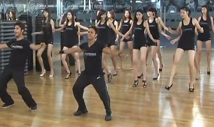 Thí sinh Next top trở thành "thảm họa" trên sàn nhảy ảnh 2 Thí sinh Next top trở thành "thảm họa" trên sàn nhảy ảnh 2