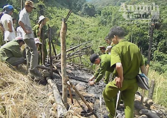 Điều tra một phụ nữ bị thiêu chết trong chòi tranh ảnh 1 Điều tra một phụ nữ bị thiêu chết trong chòi tranh ảnh 1
