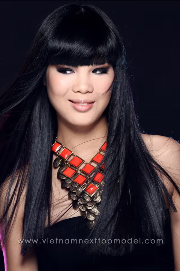 Thí sinh Top model đọ vẻ nam tính, so vẻ quyến rũ ảnh 2