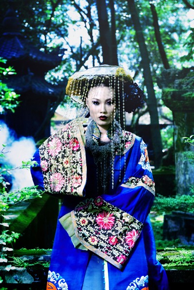 Hết mặc áo lông chim, thí sinh Top model lại hóa thân thành vương tần ảnh 8 Hết mặc áo lông chim, thí sinh Top model lại hóa thân thành vương tần ảnh 8