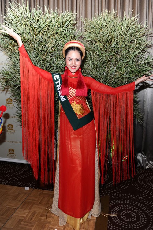 Người đẹp Thái Lan liên tục nhận giải tại Miss Earth 2012 ảnh 3 Người đẹp Thái Lan liên tục nhận giải tại Miss Earth 2012 ảnh 3