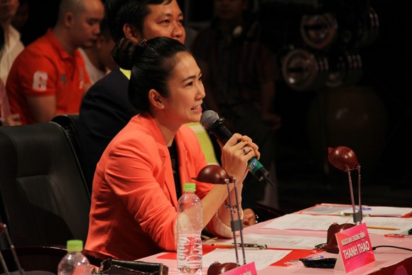 Đạo diễn Lê Hoàng "cười tít mắt" cùng MC Thanh Thảo ảnh 1 Đạo diễn Lê Hoàng "cười tít mắt" cùng MC Thanh Thảo ảnh 1