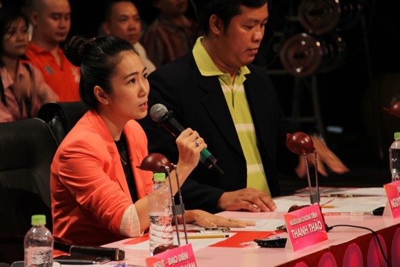 Đạo diễn Lê Hoàng "cười tít mắt" cùng MC Thanh Thảo ảnh 2 Đạo diễn Lê Hoàng "cười tít mắt" cùng MC Thanh Thảo ảnh 2