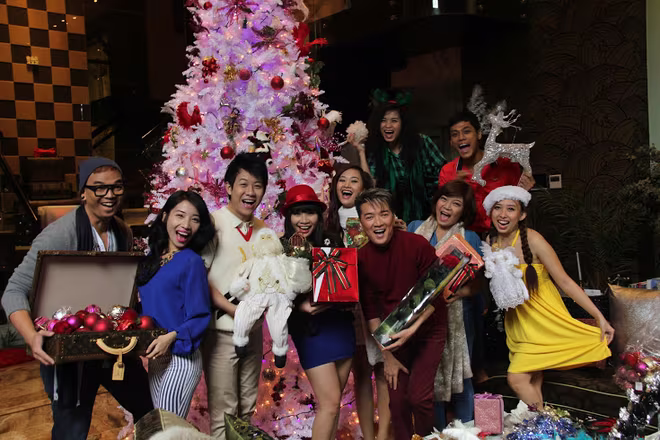 Đàm Vĩnh Hưng cùng học trò tung "hit" mới, đón Noel hoành tráng ảnh 7 Đàm Vĩnh Hưng cùng học trò tung "hit" mới, đón Noel hoành tráng ảnh 7