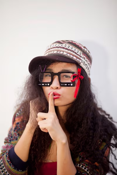 Đồng Lan tung MV Giáng sinh "đấu" với Hồ Ngọc Hà ảnh 3 Đồng Lan tung MV Giáng sinh "đấu" với Hồ Ngọc Hà ảnh 3