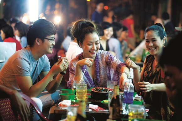 "Tóm" gọn khoảnh khắc ăn vặt của "sao" ảnh 3 "Tóm" gọn khoảnh khắc ăn vặt của "sao" ảnh 3