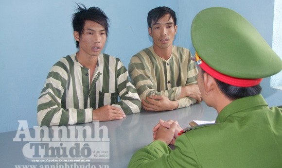 Hai anh em rủ nhau trộm cắp, lọt ngay vào camera an ninh ảnh 1 Hai anh em rủ nhau trộm cắp, lọt ngay vào camera an ninh ảnh 1