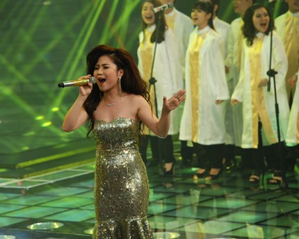 17 tuổi - Hương Tràm thành Quán quân Giọng hát Việt 2012 ảnh 2 17 tuổi - Hương Tràm thành Quán quân Giọng hát Việt 2012 ảnh 2