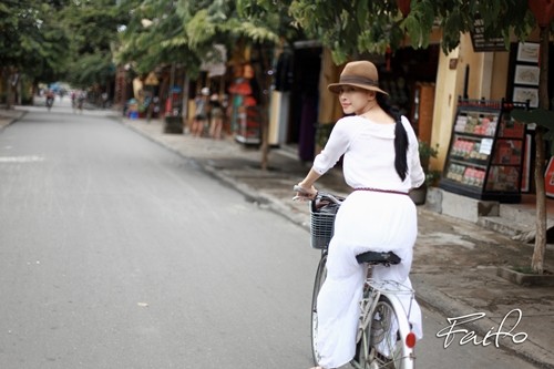 Ngô Thanh Vân dịu dàng hơn khi yêu trai ngoại quốc ảnh 2 Ngô Thanh Vân dịu dàng hơn khi yêu trai ngoại quốc ảnh 2