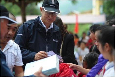 Mang hơi ấm cho trẻ em nghèo vùng núi ảnh 4 Mang hơi ấm cho trẻ em nghèo vùng núi ảnh 4