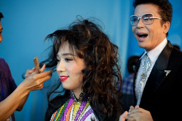 Trấn Thành điêu luyện "hô biến" thành nữ giới ảnh 1 Trấn Thành điêu luyện "hô biến" thành nữ giới ảnh 1