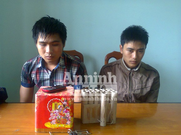 Nóng tình trạng học sinh mua bán, tàng trữ pháo nổ ảnh 1 Nóng tình trạng học sinh mua bán, tàng trữ pháo nổ ảnh 1