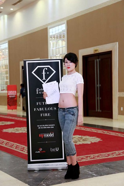 Thí sinh Top model 2013 gây ấn tượng bằng đủ "chiêu" ảnh 7 Thí sinh Top model 2013 gây ấn tượng bằng đủ "chiêu" ảnh 7