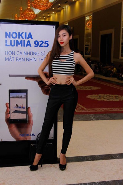 Thí sinh Top model 2013 gây ấn tượng bằng đủ "chiêu" ảnh 13 Thí sinh Top model 2013 gây ấn tượng bằng đủ "chiêu" ảnh 13