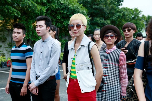 Thí sinh Top model 2013 gây ấn tượng bằng đủ "chiêu" ảnh 3 Thí sinh Top model 2013 gây ấn tượng bằng đủ "chiêu" ảnh 3