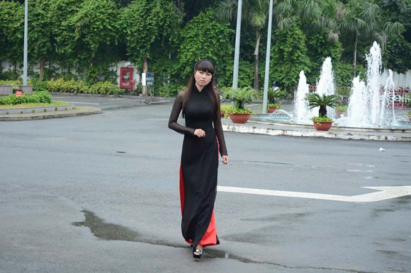 Thí sinh Top model 2013 gây ấn tượng bằng đủ "chiêu" ảnh 26 Thí sinh Top model 2013 gây ấn tượng bằng đủ "chiêu" ảnh 26