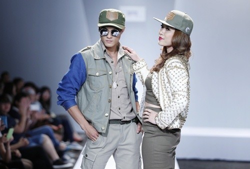 Mỹ Tâm tự tin "lấn sân" sàn catwalk ảnh 1 Mỹ Tâm tự tin "lấn sân" sàn catwalk ảnh 1