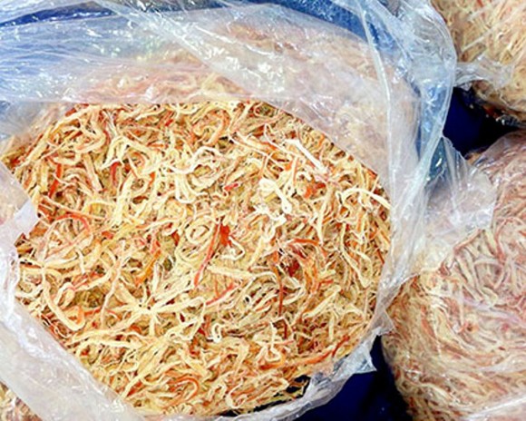 1,5 tấn mực khô xé nhỏ bị bắt là mực giả ảnh 1 1,5 tấn mực khô xé nhỏ bị bắt là mực giả ảnh 1